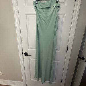 Elegant Sage Green Strapless Maxi Dress 9/10